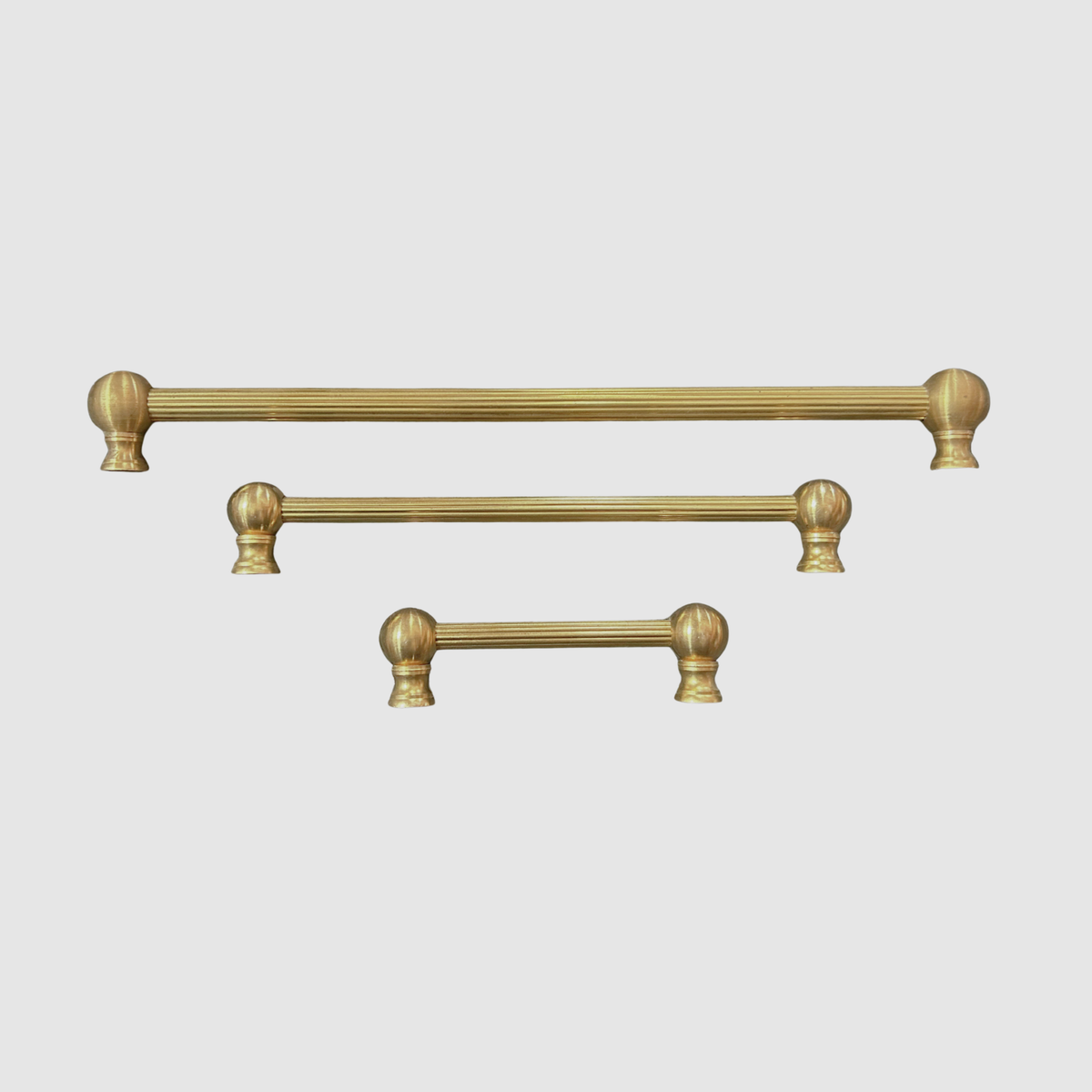 Ribbed Large Classic Ball Drawer Pulls - QUICK SHIP– Pepe & Carols