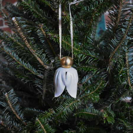 Tulip Christmas Tree Ornament - Pepe & Carols